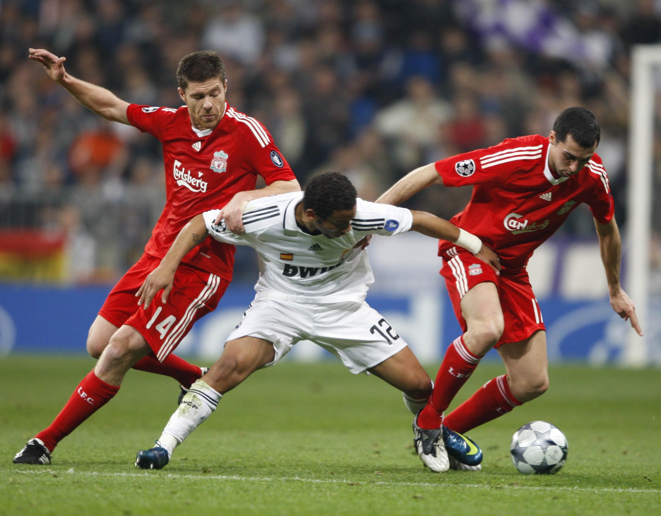 卡拉格：阿韋洛亞球員時代不算頂級，但他對自己實力認識不足